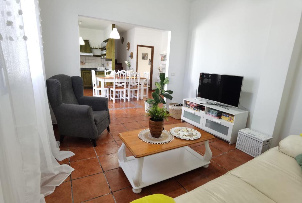 Apartamentoscasajulia La Santa Εξωτερικό φωτογραφία