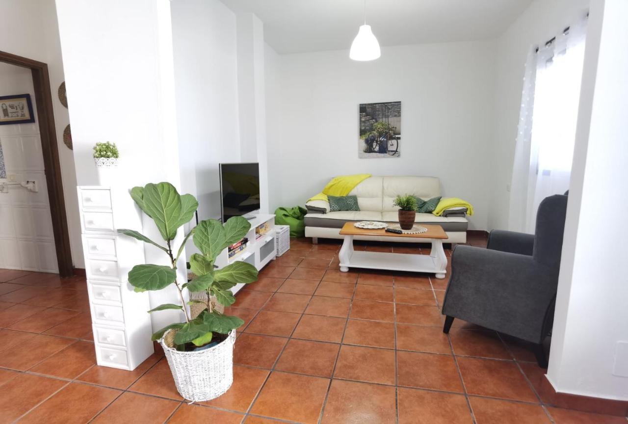 Apartamentoscasajulia La Santa Εξωτερικό φωτογραφία